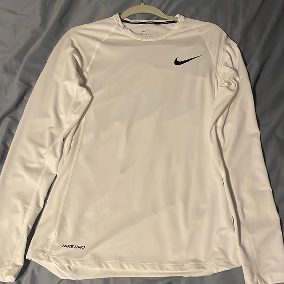 Nike DRI-FIT Longsleeve shirt - Picture 1 of 2